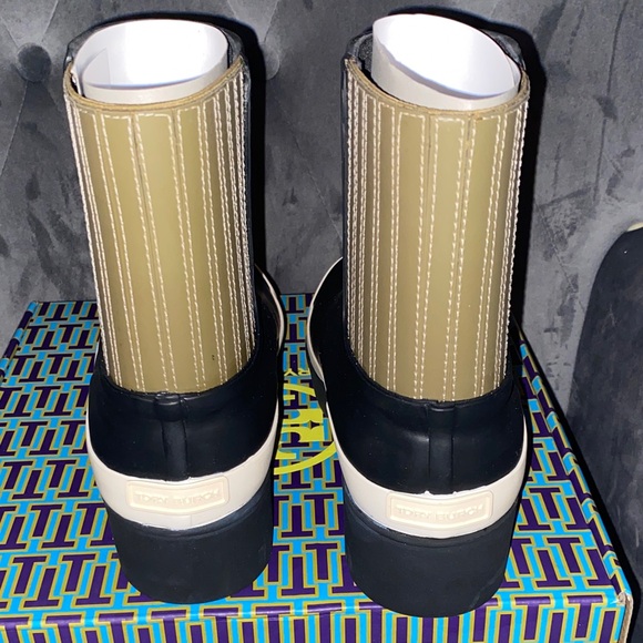 Tory Burch Black and Olive Hurricane Boots - Picture 3 of 7